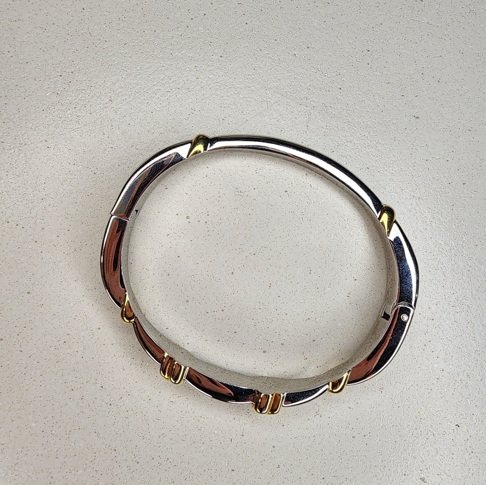 Vintage silver gold metal X bangle bracelet - Gem